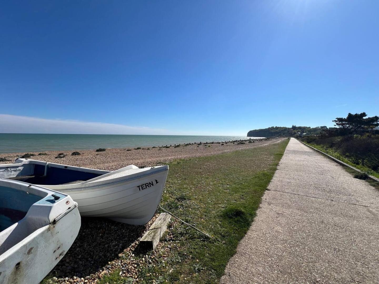 Pass The Keys Beachfront Bliss At Laughing Water Villa Hastings Exterior photo